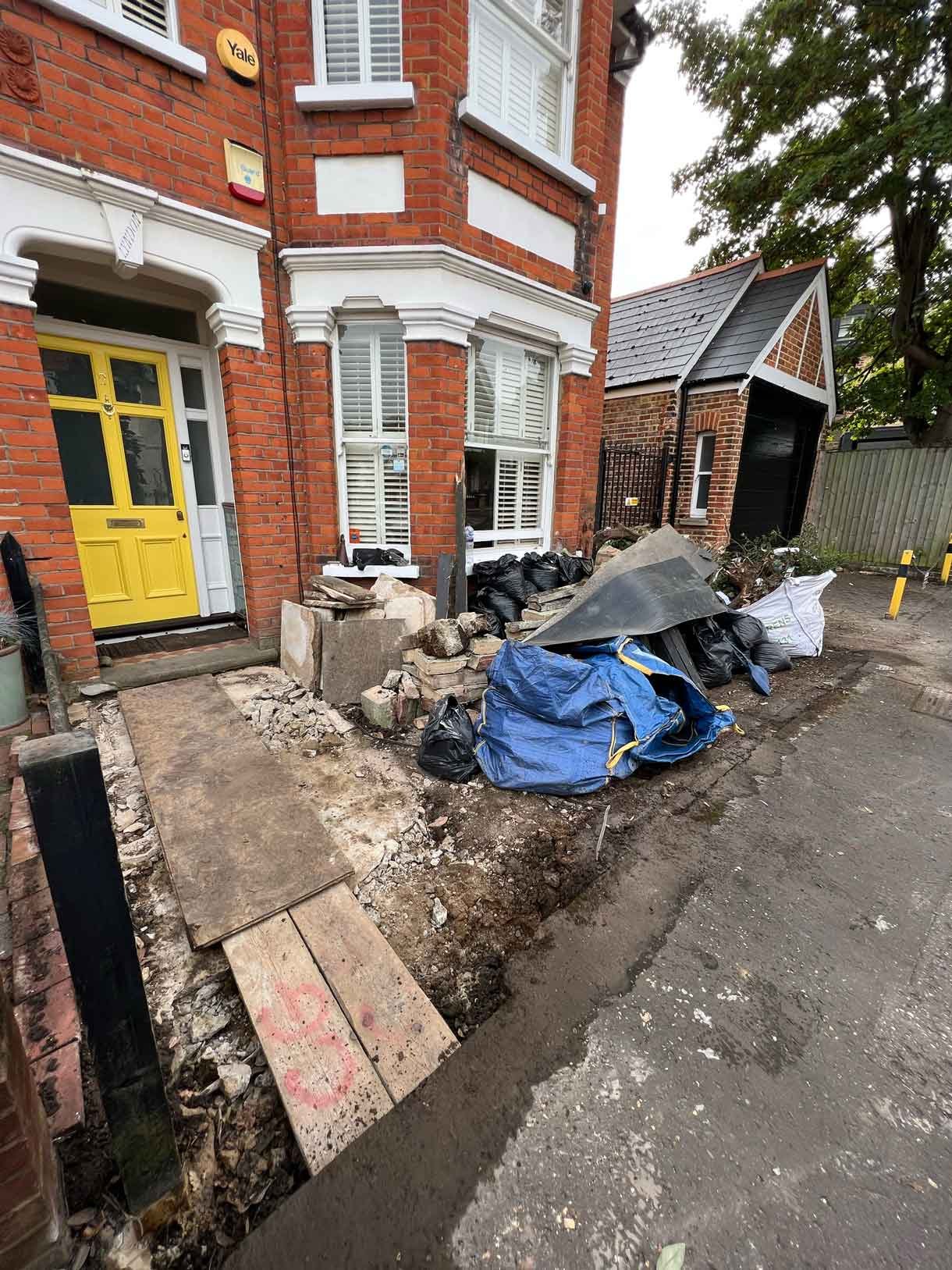 Concrete footings for being installed before the build