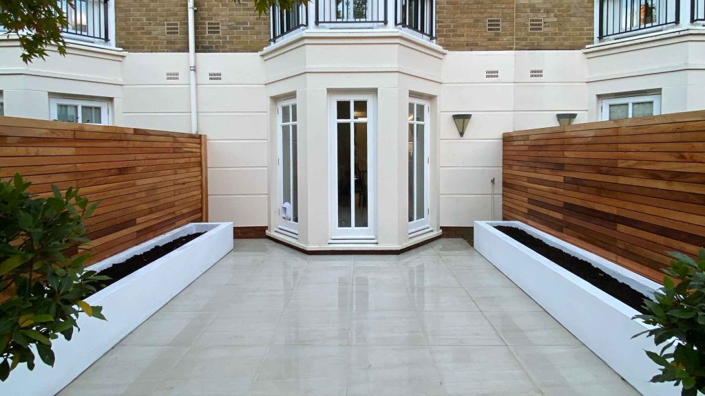 Elegant Richmond courtyard garden - let our designers create the perfect garden style for you